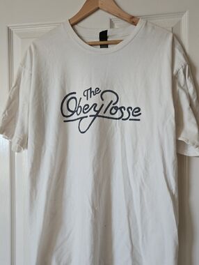 Obey White Tee with Black Care-Label Detail XL